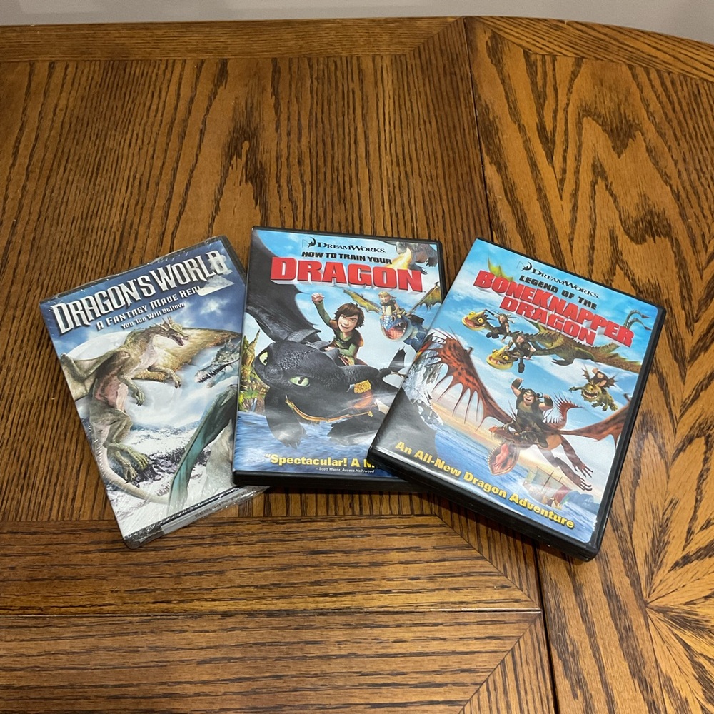 How to Train Your Dragon, Bone Knapper Dragon & Dragon’s World DVD 📀 set
